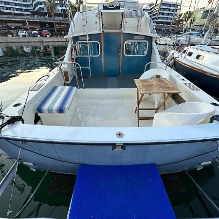!!Boat With Ac In Port Forum 2 Bikes Included!! Hotel Sant Adria de Besos Exterior foto